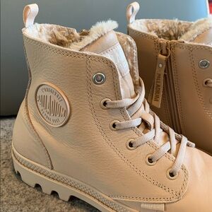 Palladium Leather Lined Pampa Beige Pink Women’s 9US